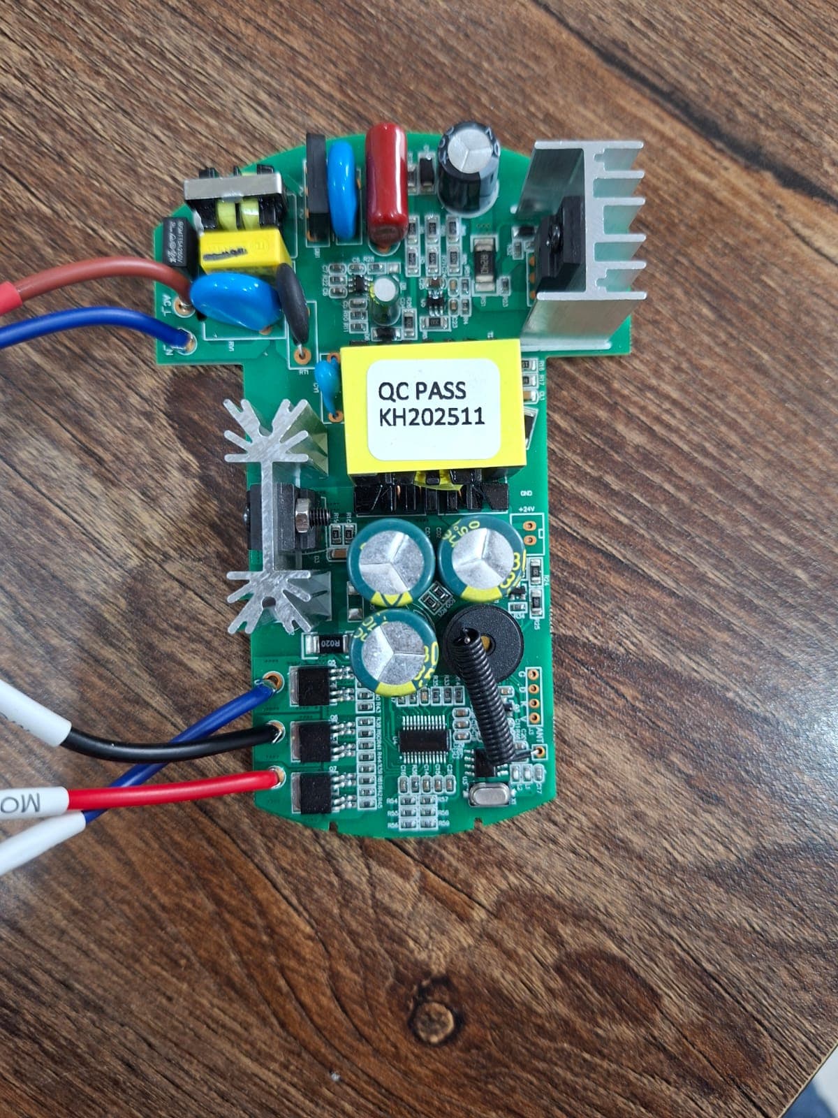 BLDC Motor Kit (High Efficiency) | 12V DC / 220V AC Compatible | Smart Controller | Max 100W