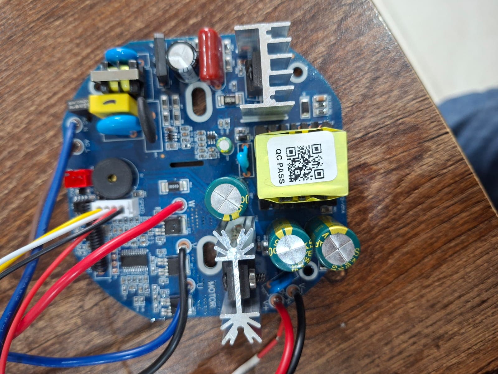 BLDC Motor Kit (High Efficiency) | 12V DC / 220V AC Compatible | Smart Controller | Max 100W