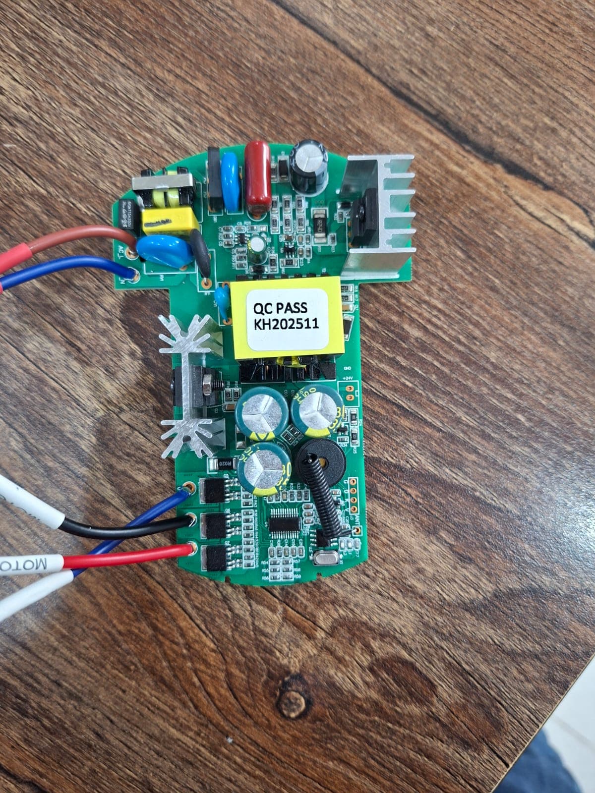 BLDC Motor Kit (High Efficiency) | 12V DC / 220V AC Compatible | Smart Controller | Max 100W